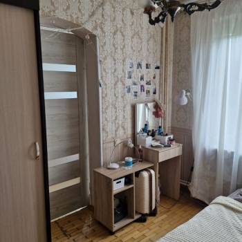 Продается Многокомнатная квартира, 77,6 м²
