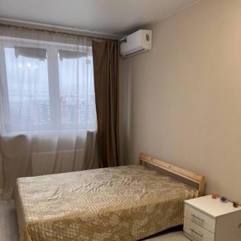 Сдается 1-комнатная квартира, 37 м²