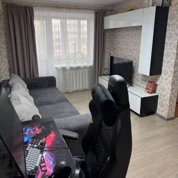 Продается 1-комнатная квартира, 32 м²