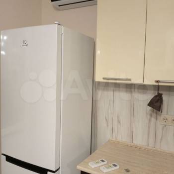 Продается 1-комнатная квартира, 45 м²