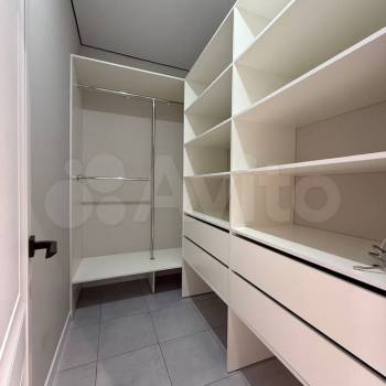 Продается 1-комнатная квартира, 41 м²