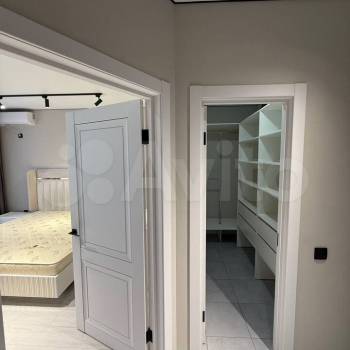 Продается 1-комнатная квартира, 41 м²