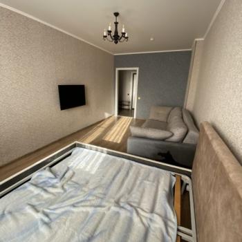 Продается 1-комнатная квартира, 42,5 м²