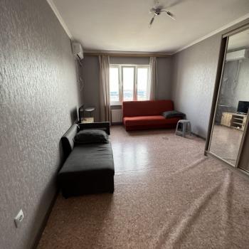 Сдается 1-комнатная квартира, 43 м²