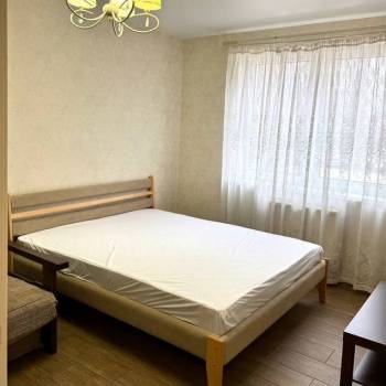 Продается 1-комнатная квартира, 38 м²