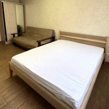 Продается 1-комнатная квартира, 38 м²