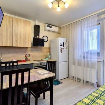 Продается 1-комнатная квартира, 39 м²