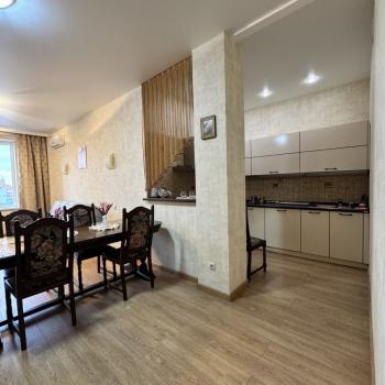 Сдается 2-х комнатная квартира, 65 м²