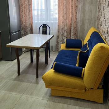 Сдается 1-комнатная квартира, 39 м²