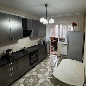 Продается 1-комнатная квартира, 43,5 м²