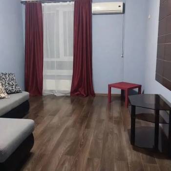 Сдается 1-комнатная квартира, 43 м²