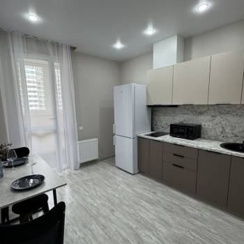 Сдается 1-комнатная квартира, 38 м²
