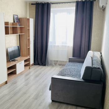 Сдается 1-комнатная квартира, 38 м²