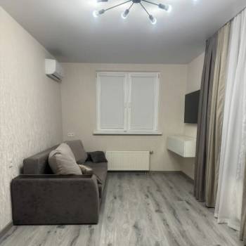 Сдается 1-комнатная квартира, 42 м²