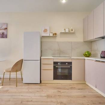 Продается 1-комнатная квартира, 43 м²