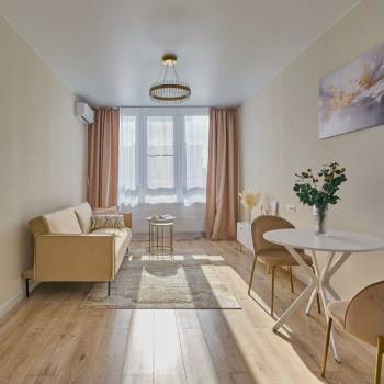 Продается 1-комнатная квартира, 43 м²