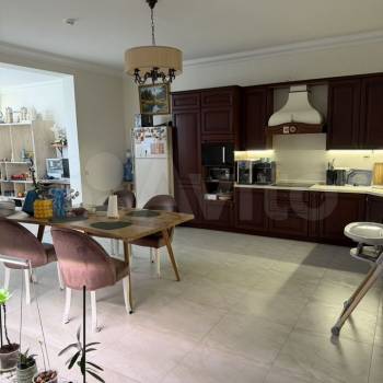 Продается 3-х комнатная квартира, 148,3 м²