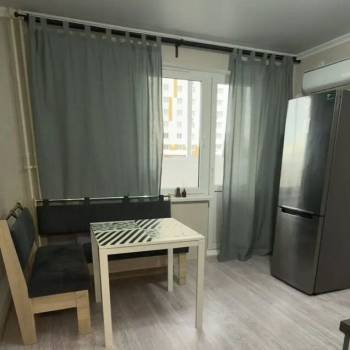 Продается 1-комнатная квартира, 28 м²