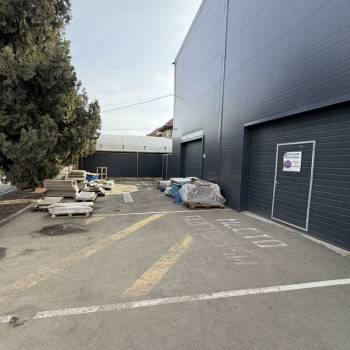 Сдается Нежилое помещение, 600 м²