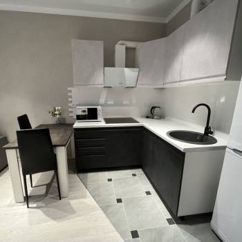 Сдается 1-комнатная квартира, 42 м²