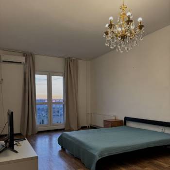 Сдается 1-комнатная квартира, 52 м²
