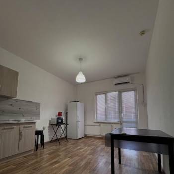 Сдается 1-комнатная квартира, 52 м²