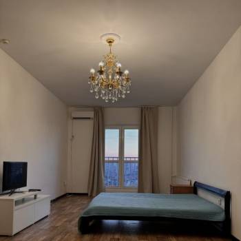 Сдается 1-комнатная квартира, 52 м²