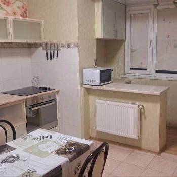 Сдается 1-комнатная квартира, 43 м²