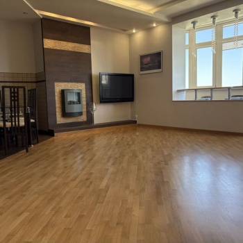 Сдается Многокомнатная квартира, 100 м²