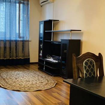 Сдается 1-комнатная квартира, 45 м²