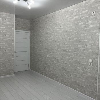 Продается 1-комнатная квартира, 42 м²