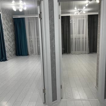 Продается 1-комнатная квартира, 42 м²