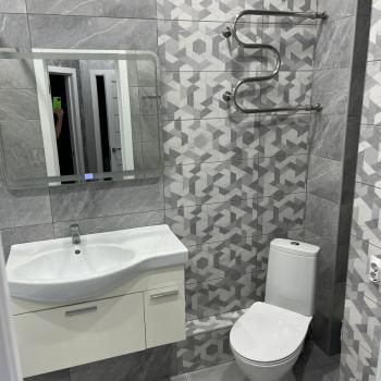 Продается 1-комнатная квартира, 42 м²