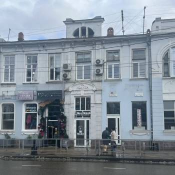 Сдается Торговое помещение, 273 м²