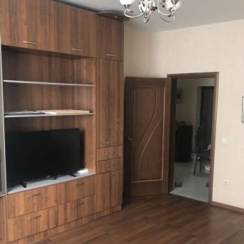 Сдается 1-комнатная квартира, 53,4 м²