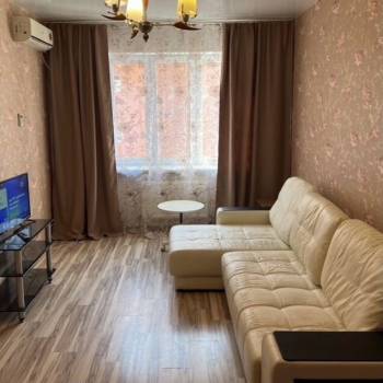 Продается 1-комнатная квартира, 35 м²