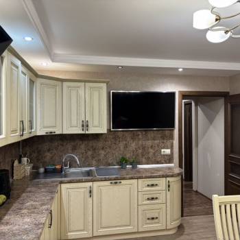 Продается 2-х комнатная квартира, 65 м²