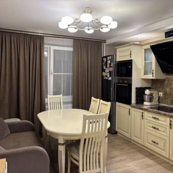 Продается 2-х комнатная квартира, 65 м²