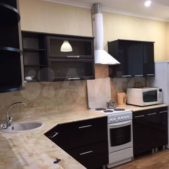 Сдается 1-комнатная квартира, 49 м²