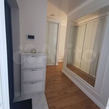 Сдается 1-комнатная квартира, 55 м²