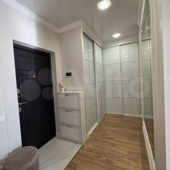 Сдается 1-комнатная квартира, 55 м²