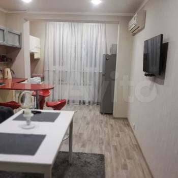 Сдается 1-комнатная квартира, 40 м²