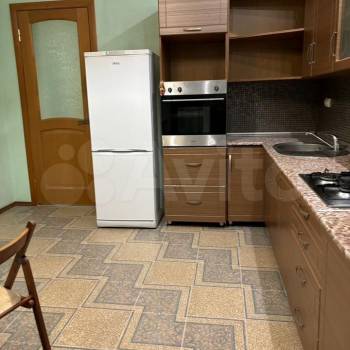 Сдается 1-комнатная квартира, 59 м²