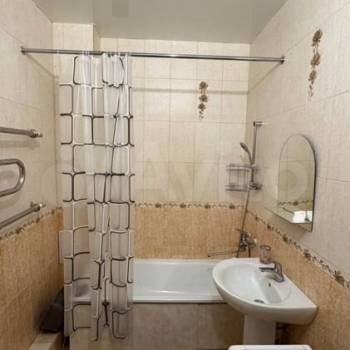 Сдается 1-комнатная квартира, 38 м²