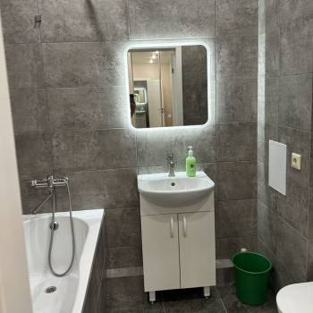 Сдается 1-комнатная квартира, 42 м²