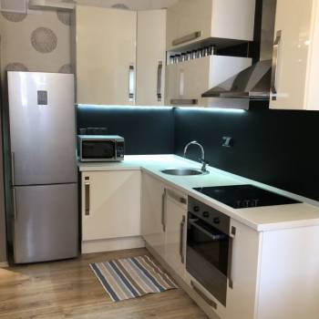 Продается 1-комнатная квартира, 50,8 м²