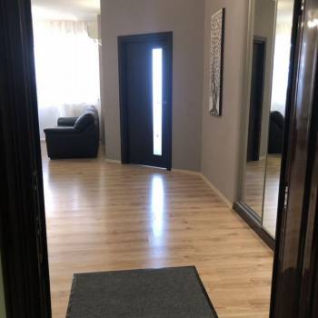 Продается 1-комнатная квартира, 50,8 м²