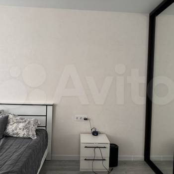 Сдается 1-комнатная квартира, 50 м²