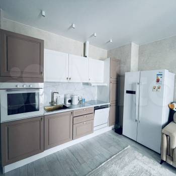 Сдается 2-х комнатная квартира, 56 м²