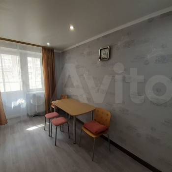 Сдается 1-комнатная квартира, 42,7 м²